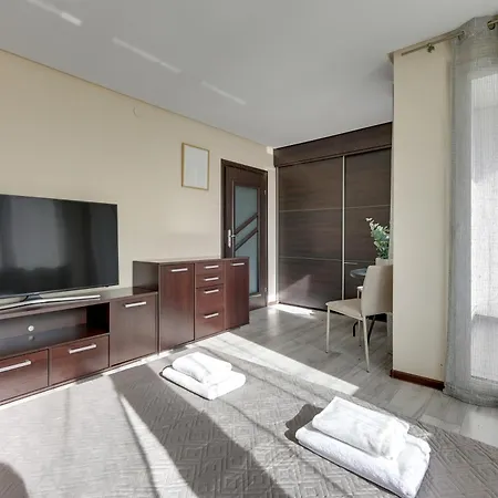 Center Z Balkonem Апартаменты *